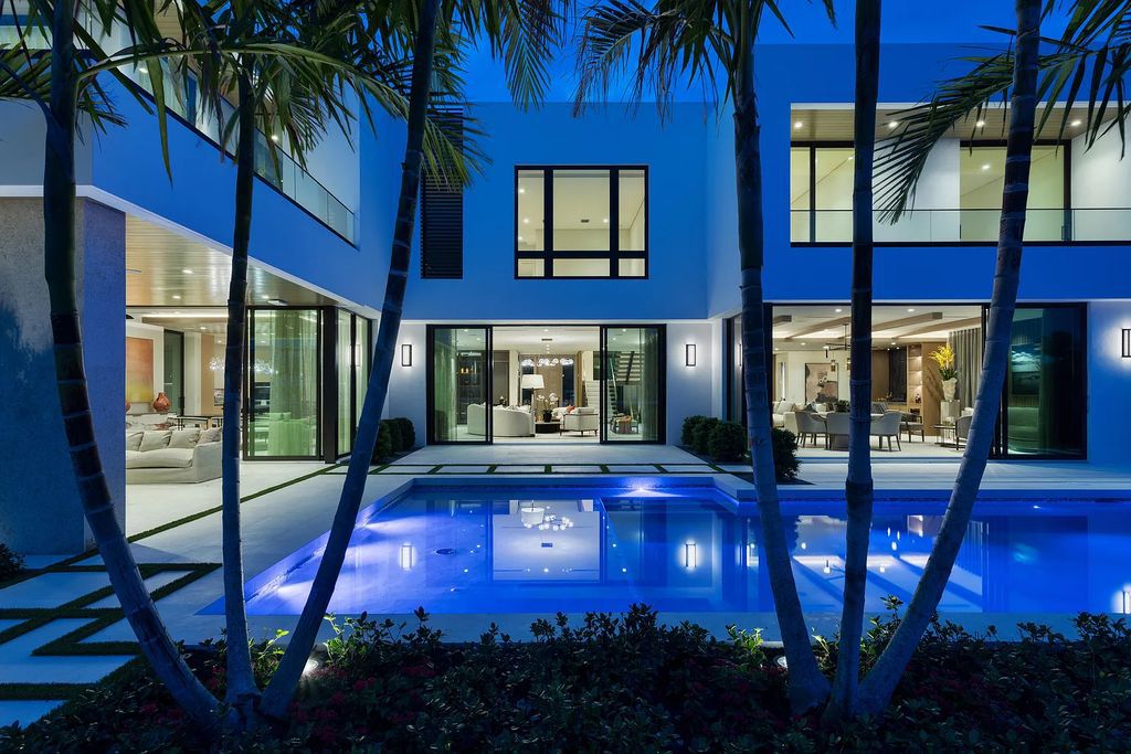 1099 Spanish River Rd, Boca Raton, Florida. New Gated Architectural Intracoastal Masterpiece on Boca Raton's sought-after Spanish River Road in 'The Estate Section' by renowned Builder JH Norman and the famed Brenner Architectural Group. Clean and crisp lines execute modern living at this top-tier level of style. A short distance to The Boca Raton & Beach Club