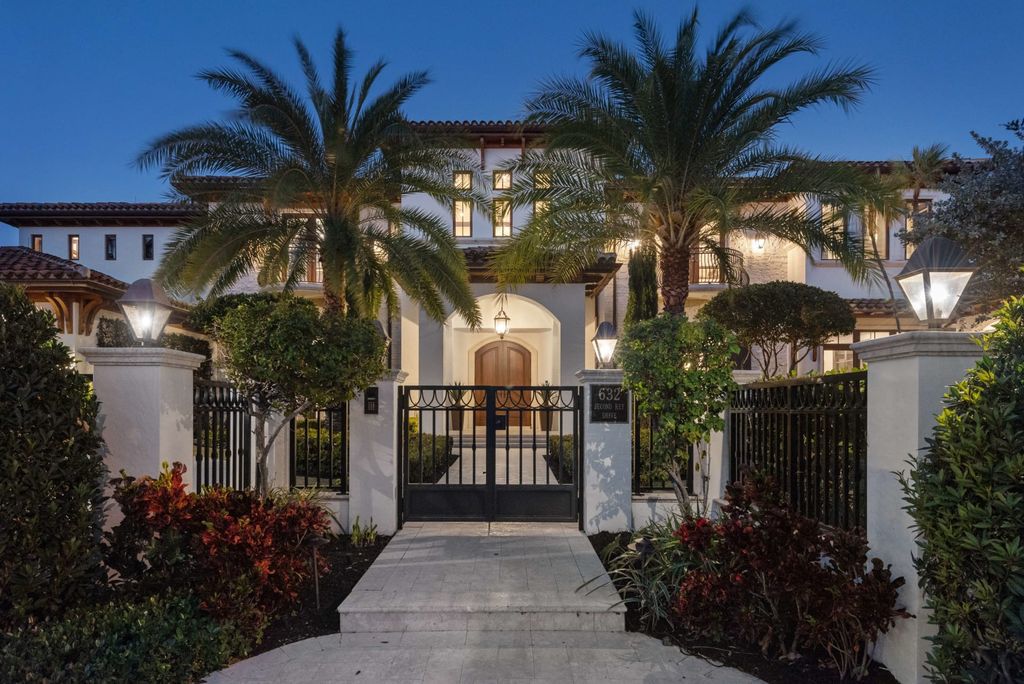 This luxurious estate in the exclusive Sunrise Key neighborhood of Fort Lauderdale offers stunning river views, a coveted point lot location, and high-end finishes throughout. The main house features marble floors, soaring ceilings, floor-to-ceiling windows, and an open floor plan perfect for entertaining.