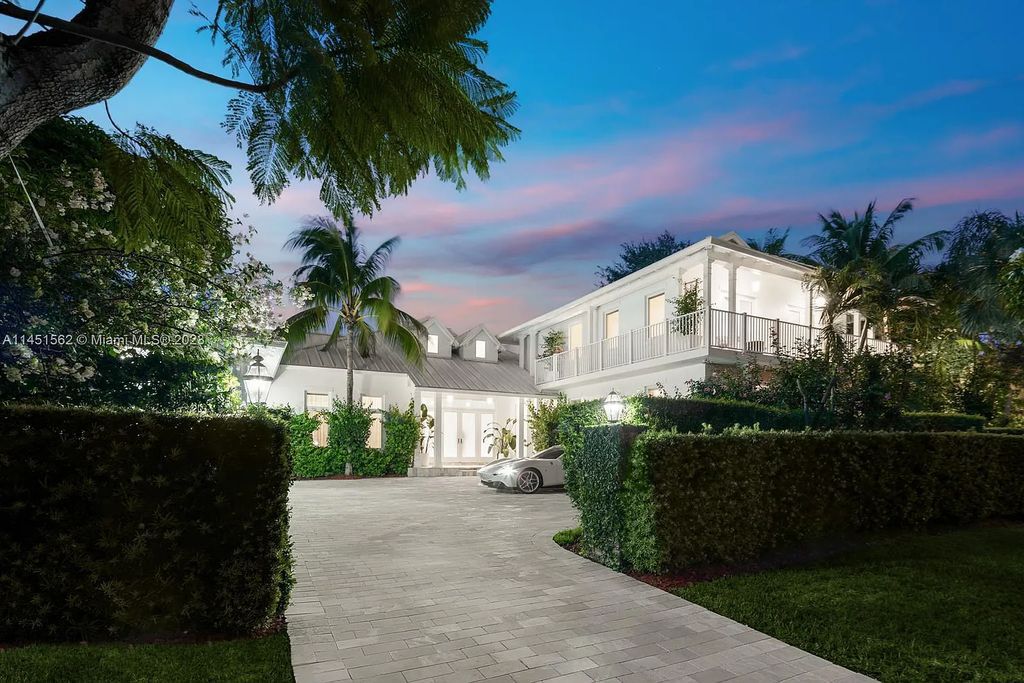 Casa Aqua is a modern-Island waterfront residence with 120 ft of water frontage, a spacious dock, and a lift to fit 2 boats. This one-story home features 7 bedrooms, 6.5 bathrooms, a gourmet kitchen, private family room, and bonus room.