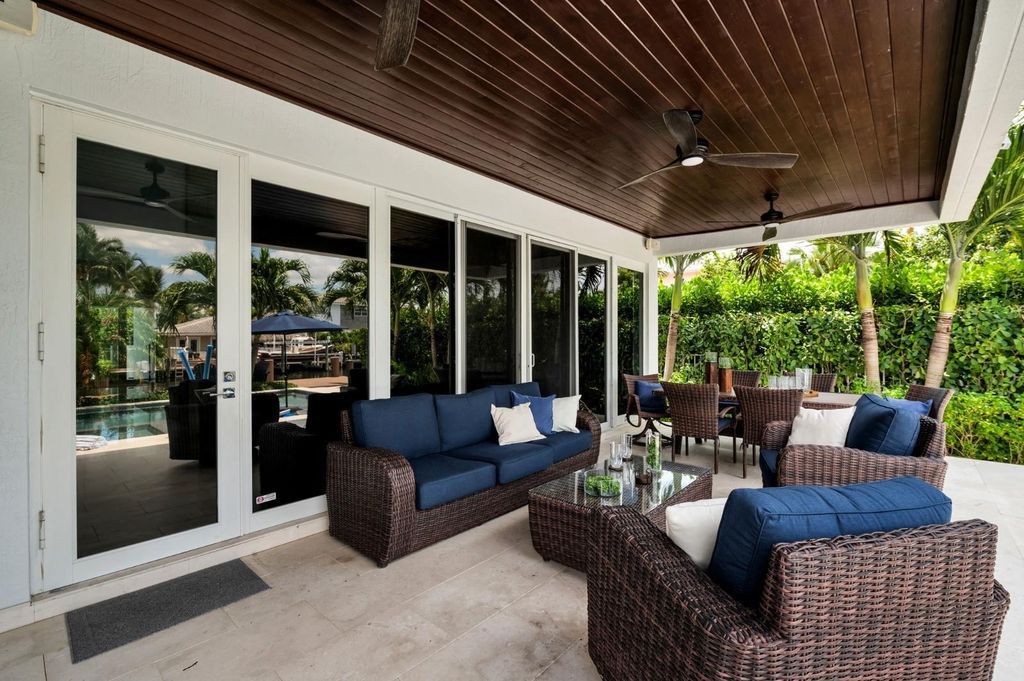 Immerse yourself in waterfront living in this stunning 4BR/4.5BA Las Olas residence. Chef's kitchen, seamless indoor/outdoor flow, pool and spa, steps to Las Olas, beach and more! Experience ultimate Fort Lauderdale luxury.