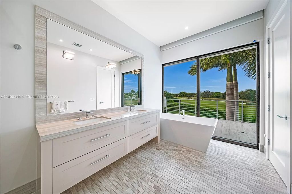 Live in grandeur in this stunning 2-story residence nestled on a quiet cul-de-sac in prestigious St. Andrew's. Magnificent architecture, exquisite finishes, & panoramic golf course views await.