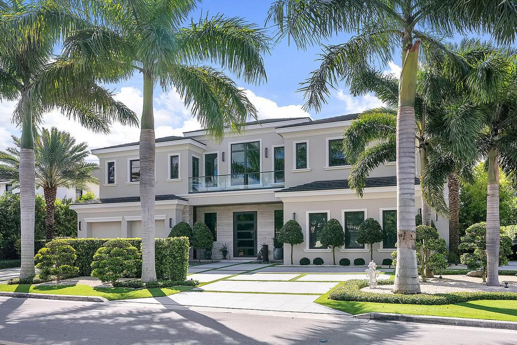 Unparalleled luxury awaits at 290 South Maya Palm Drive: 5 bedrooms, 6.2 baths, 9,000+ sqft of coastal-glam living with 140' waterfront, infinity pool and resort-style backyard. Agate walls, marble fireplaces and designer details. Boca Raton living redefined.