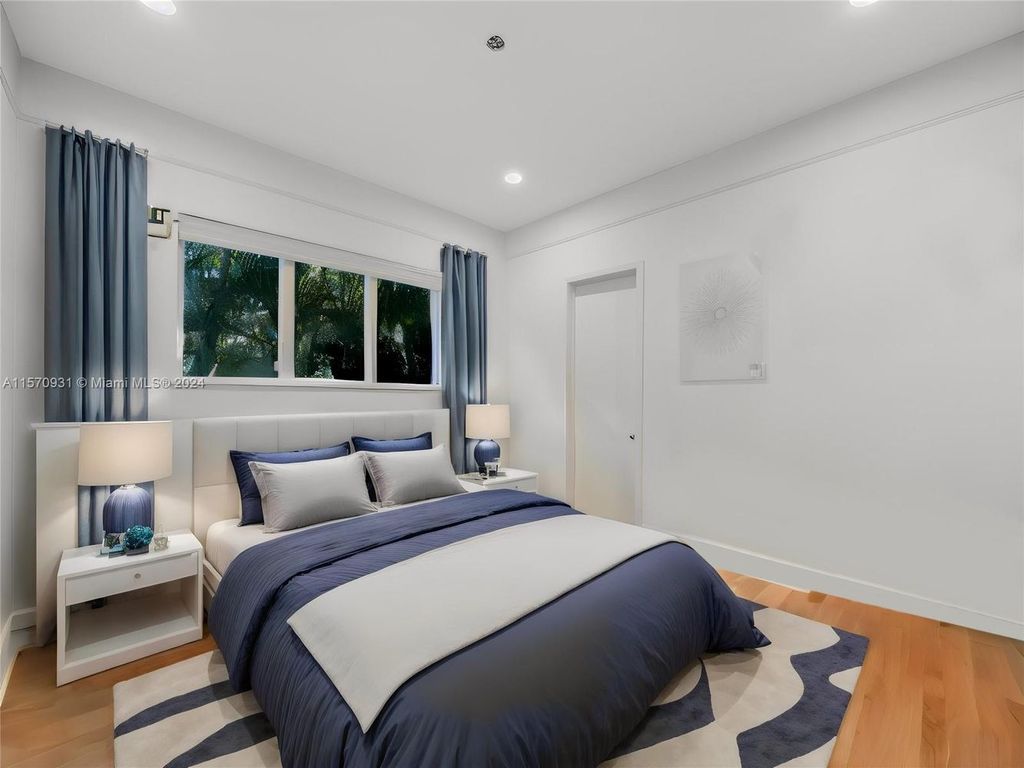 This fully renovated 7-bed, 5.5-bath masterpiece boasts stunning sunset views, a modern floor plan ideal for entertaining, and a sparkling pool with LED lighting.